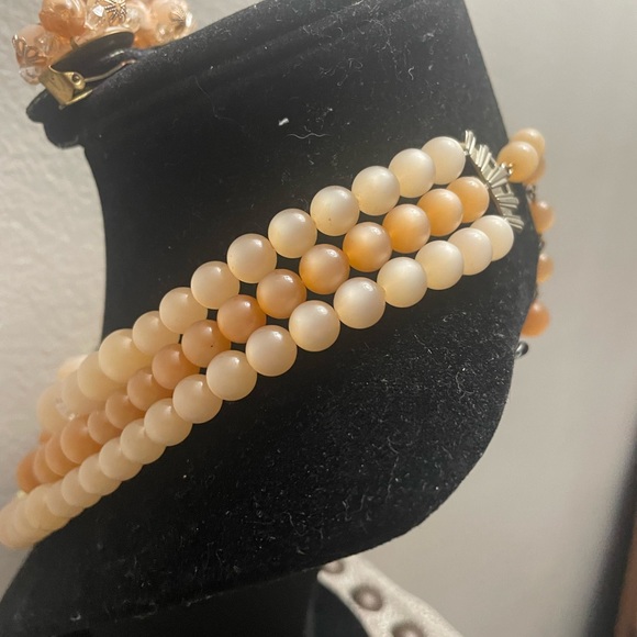 Western Germany 3 tier necklace with earrings to match - Picture 4 of 15